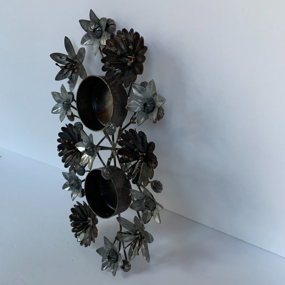 Metal Floral Double Tea Light Candle Holder Flowers Sculpture - Picture 5 of 11